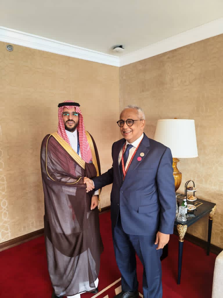وزير الشؤون الاقتصادية يجري مباحثات مع نائب وزير المالية السعودي